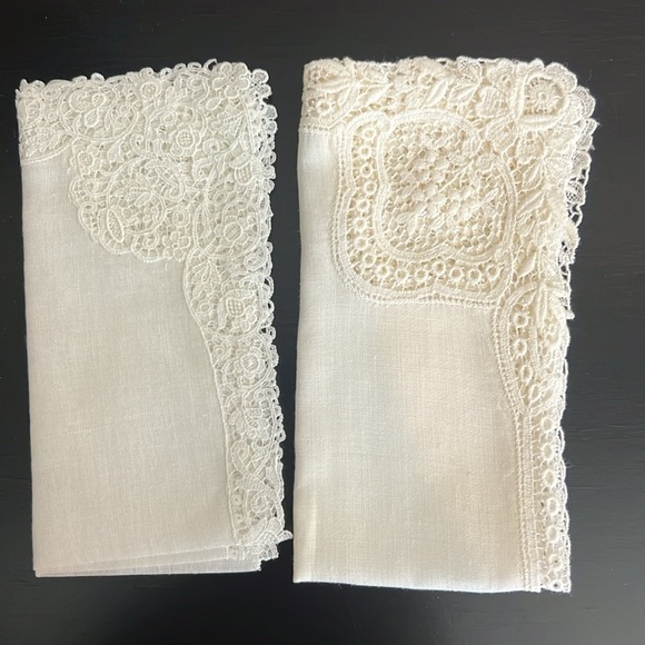 Vintage Handkerchiefs, bundle of 10. Very delicate hand embroidery, cotton - Picture 3 of 16